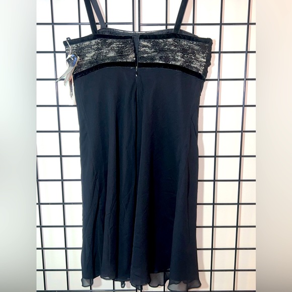 Kay Unger Silk Cocktail Dress. Size 8 - Picture 5 of 7